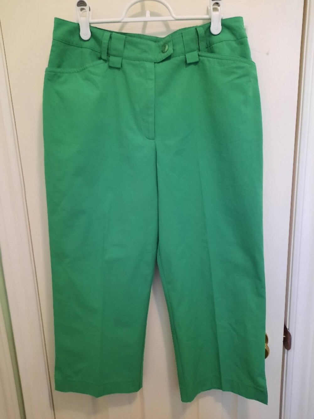 Brand New Women's Relaxed Fit With Side Pockets